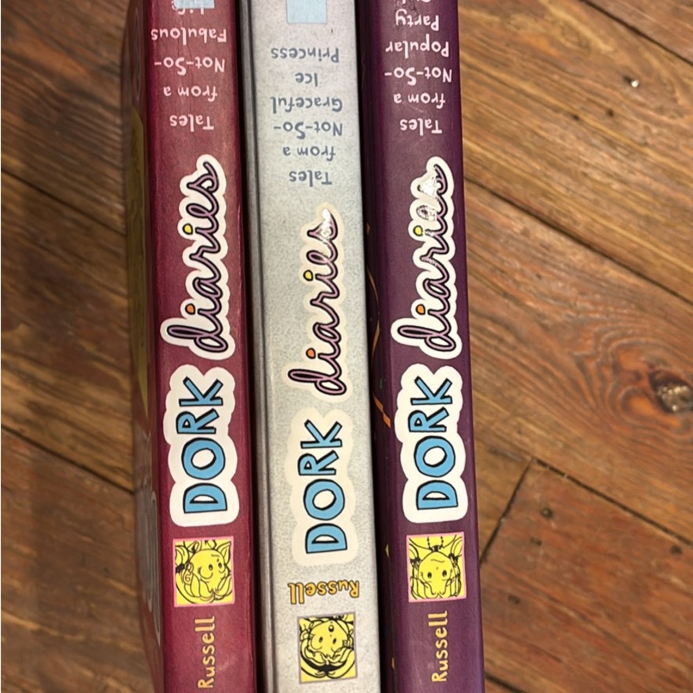 Dork Diaries Book Set - Red, Silver, Purple
